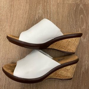 Walking Cradle White Wedge Sandals. Size 7.5